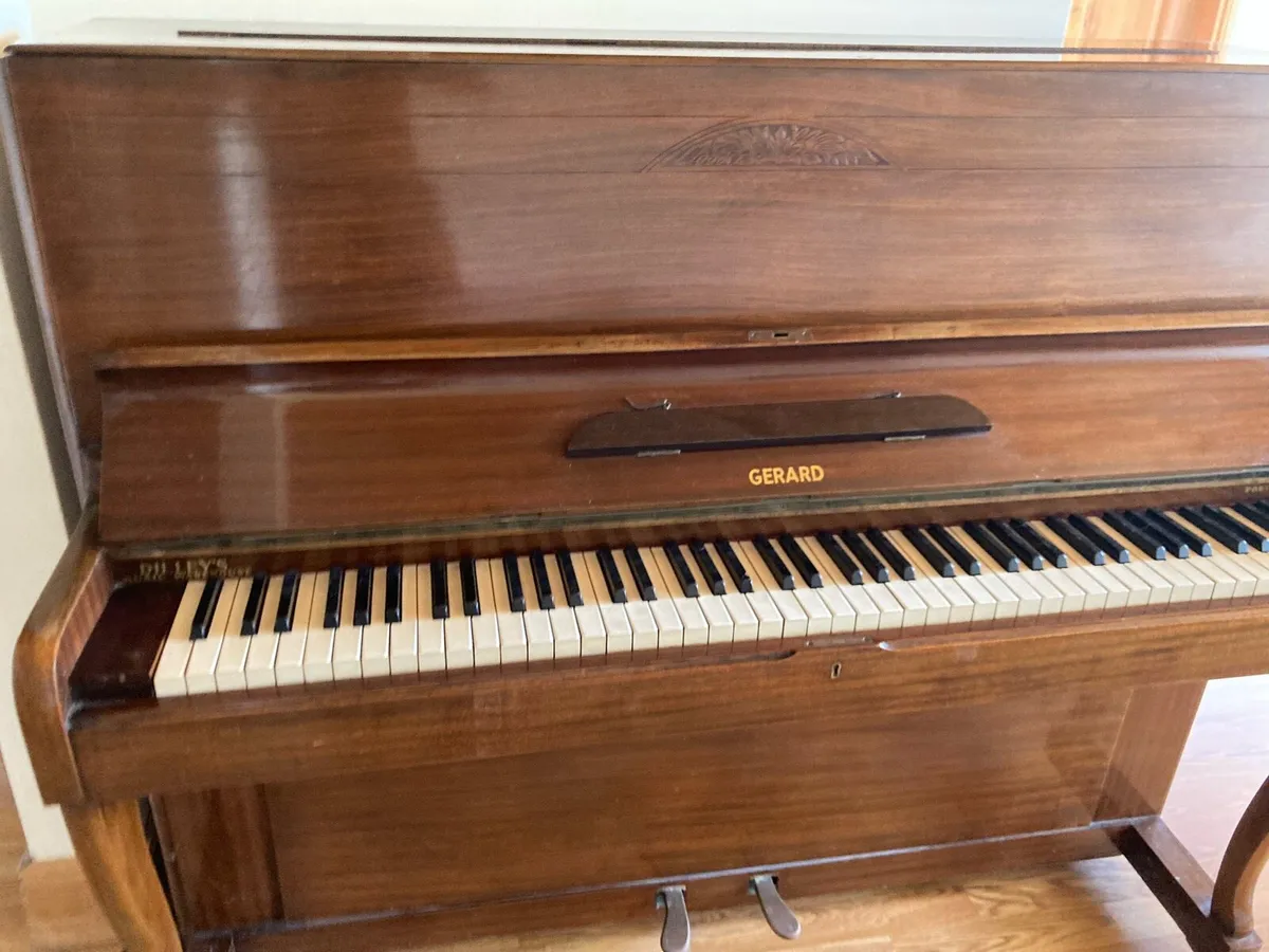 Piano - Image 1