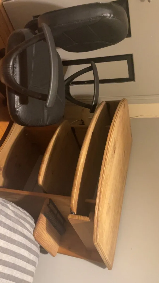 Mexican pine computer table and chair - Image 4