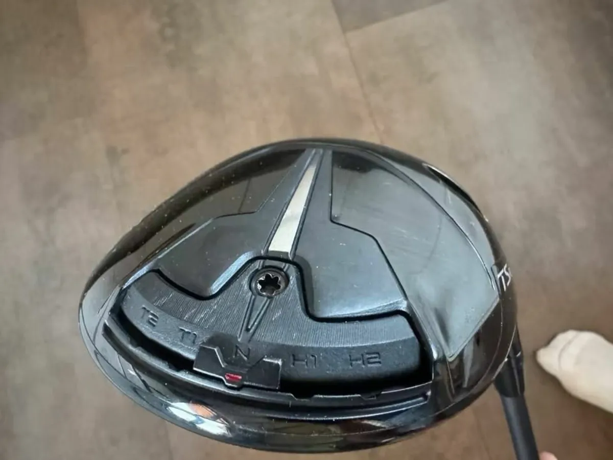 Titleist TSR3 Driver, 10 Loft, HZRDUS black shaft - Image 3