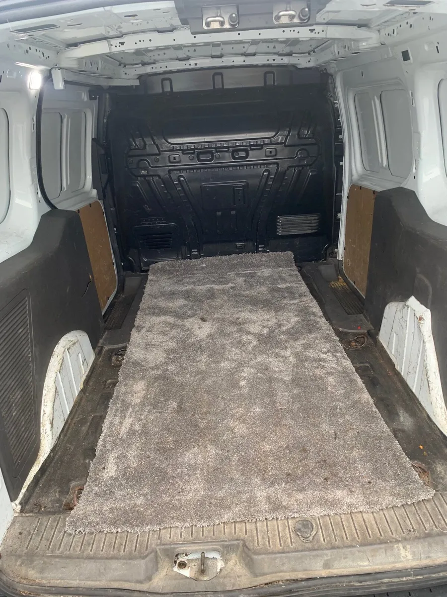 Ford Transit connect 2020 - Image 4
