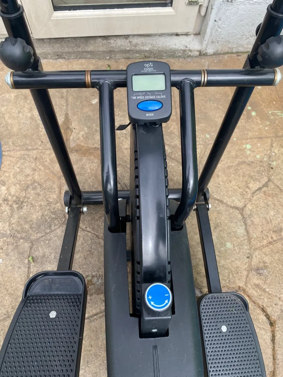 Barely used cross trainer - Image 1