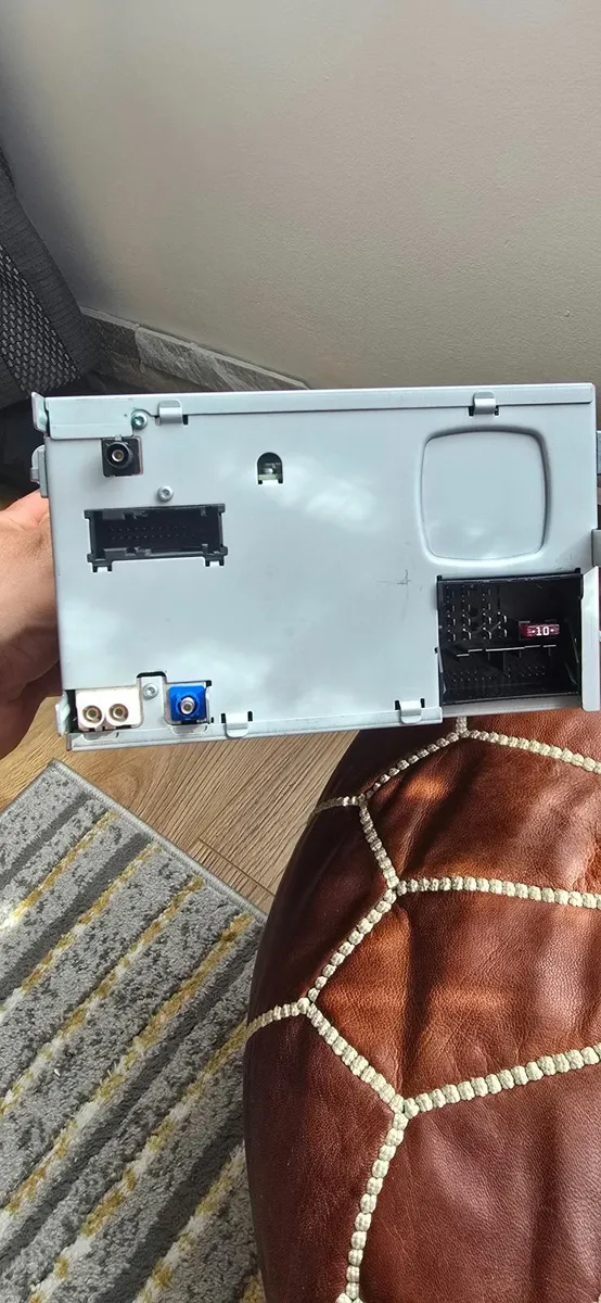 GENIUNE VW RADIO RNS 315 - Image 2