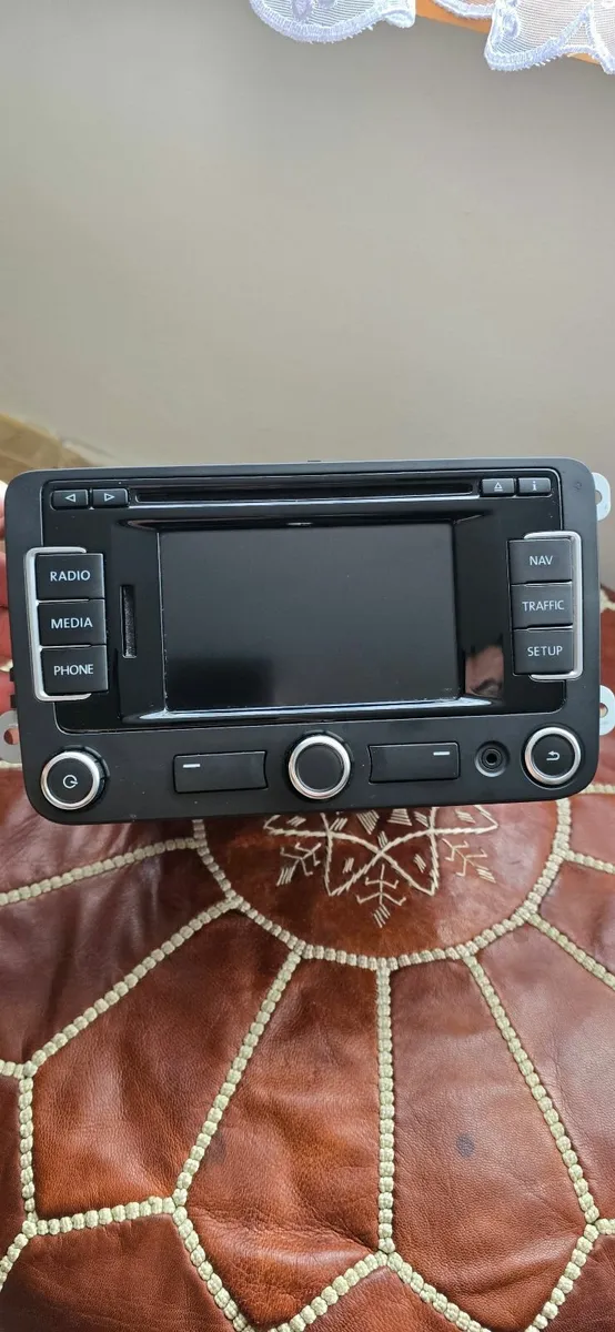 GENIUNE VW RADIO RNS 315 - Image 1