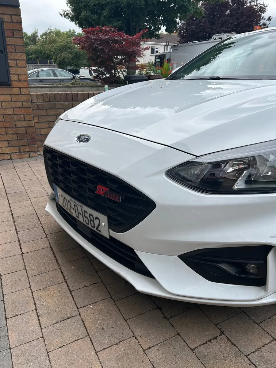 Ford Focus 2020 - Image 2