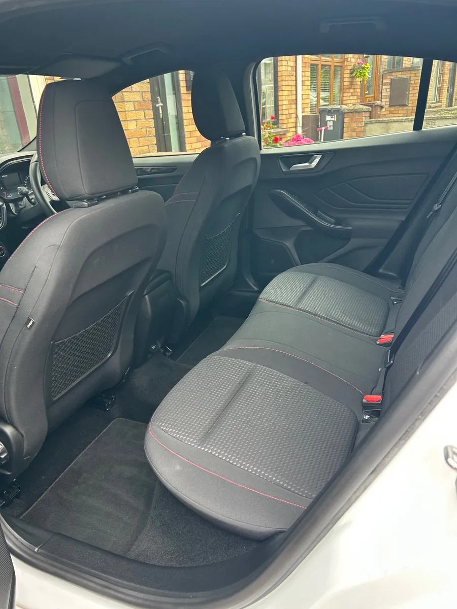 Ford Focus 2020 - Image 3