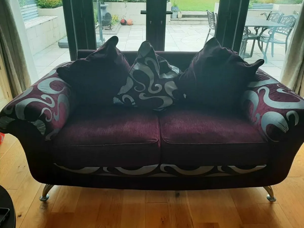 4 seater and 3 seater couches - Image 3