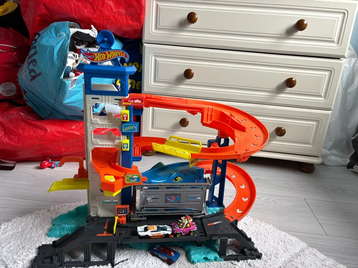 Hot wheels garages - Image 3