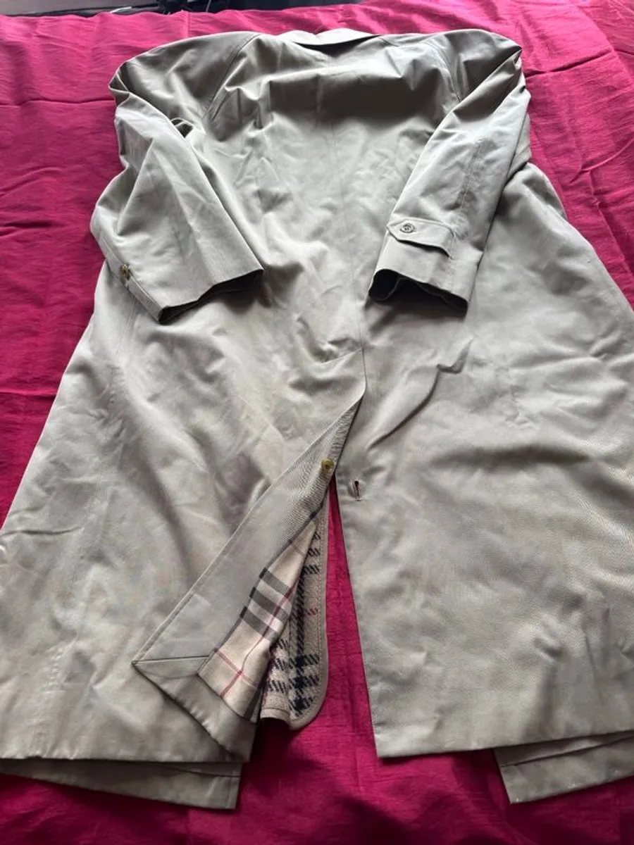 Burberry trench coat - Image 2