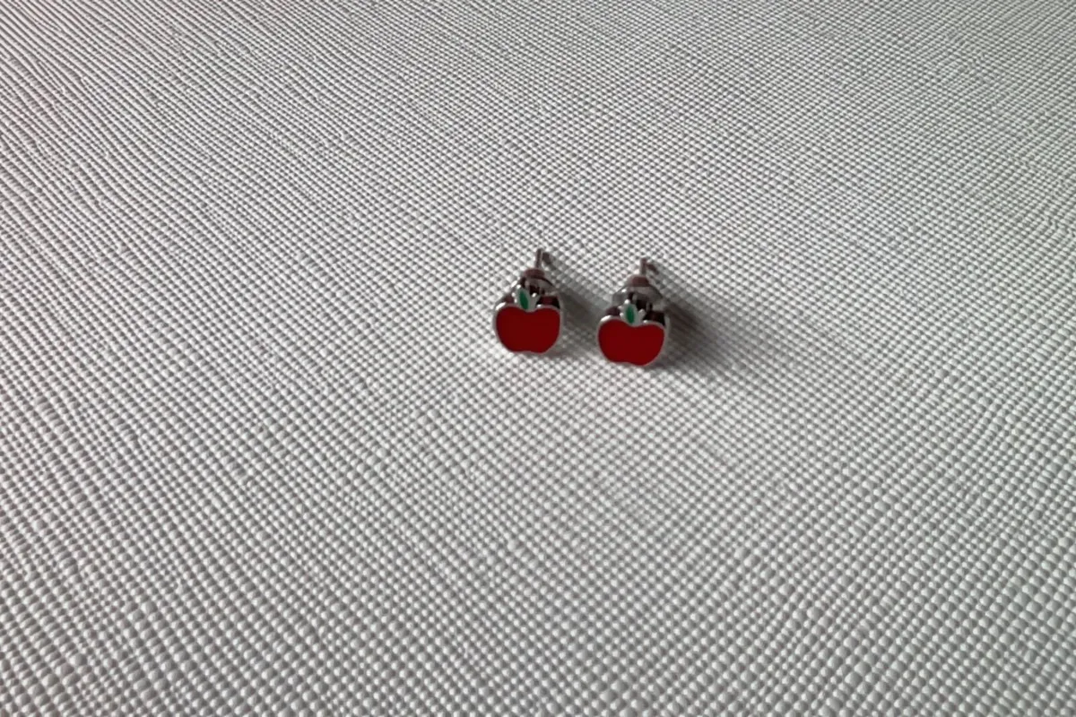 cute apple earrings - Image 1