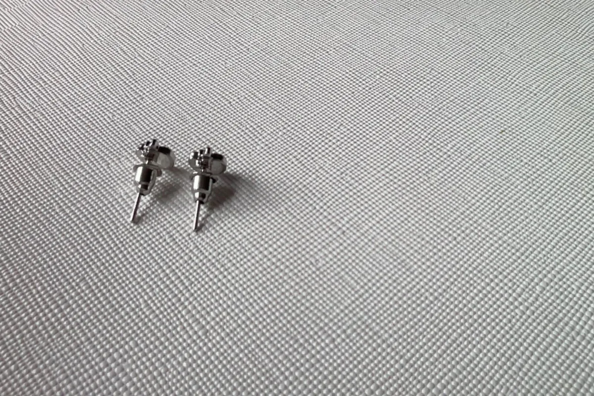 cute apple earrings - Image 2