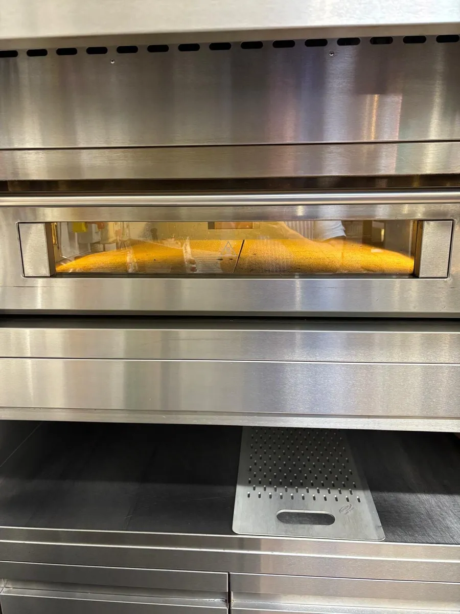 Moretti Forni Pizza Oven - Image 4