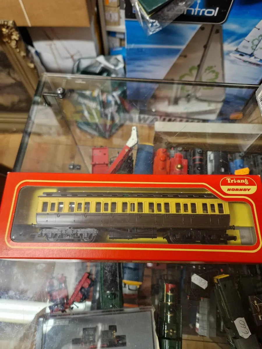 Hornby Triang OO Gauge GWR Carraige - Image 1