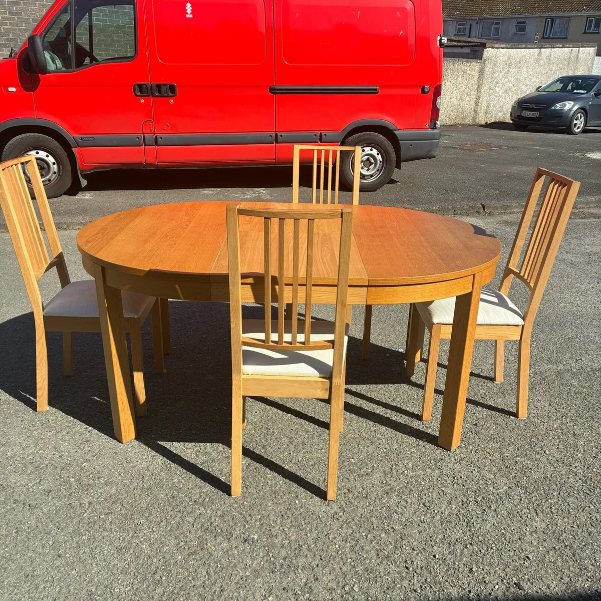 Extending table and 4 Chairs newly recovered - Image 2
