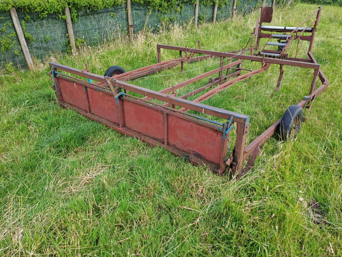 Bale Sleigh flat eight 8 - Image 2