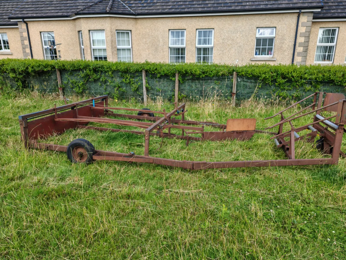 Bale Sleigh flat eight 8 - Image 3