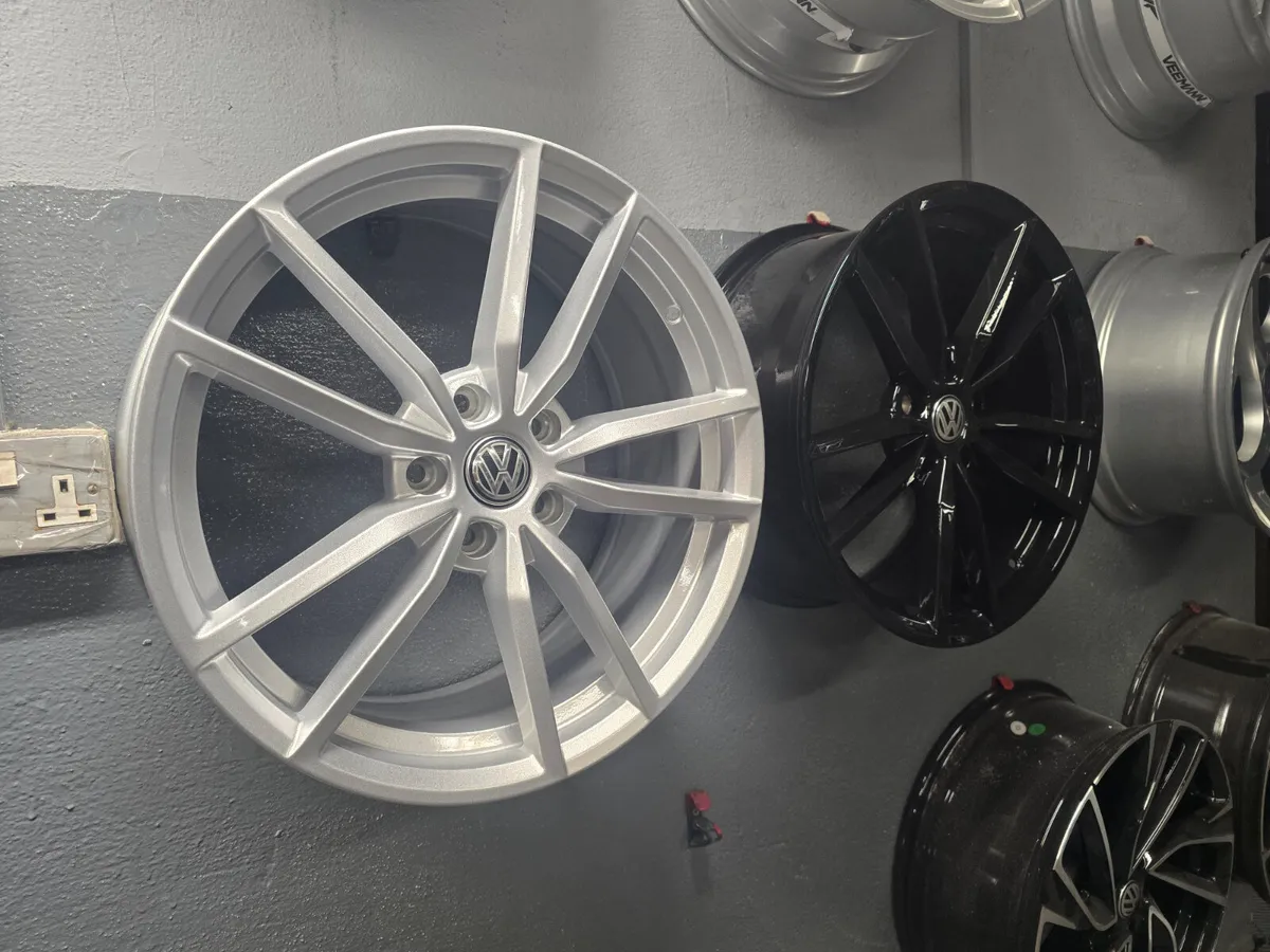 **Special** 18" Volkswagen Pretoria Style - Image 1
