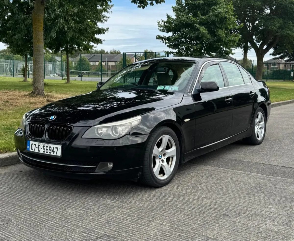BMW 520 Automatic - Image 1
