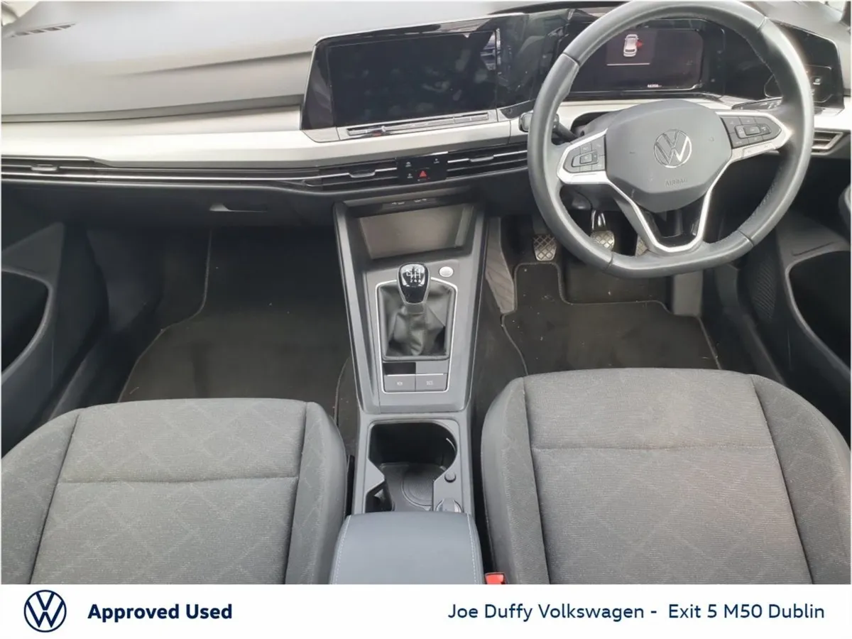 Volkswagen Golf 2.0 TDI 115HP Life - Image 3