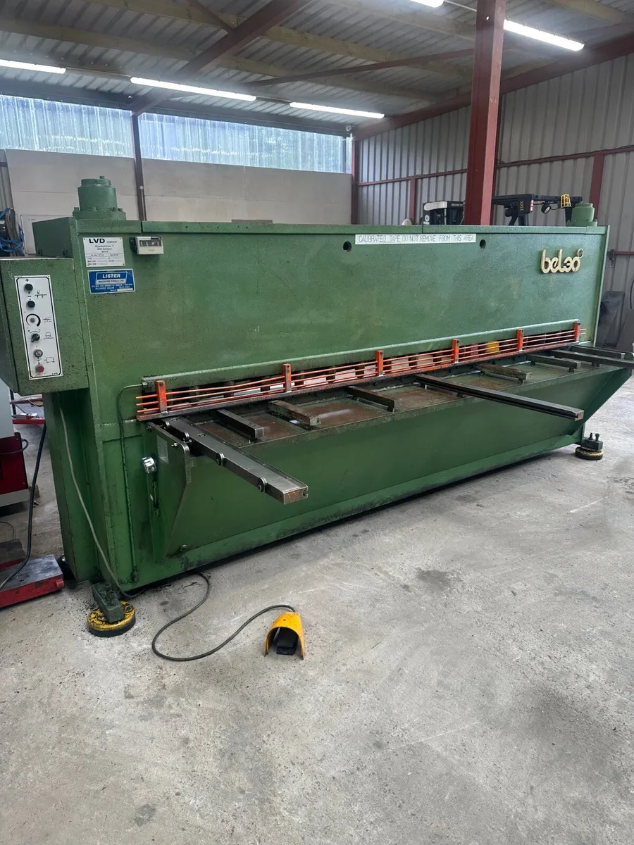 Guillotine LVD - Image 1