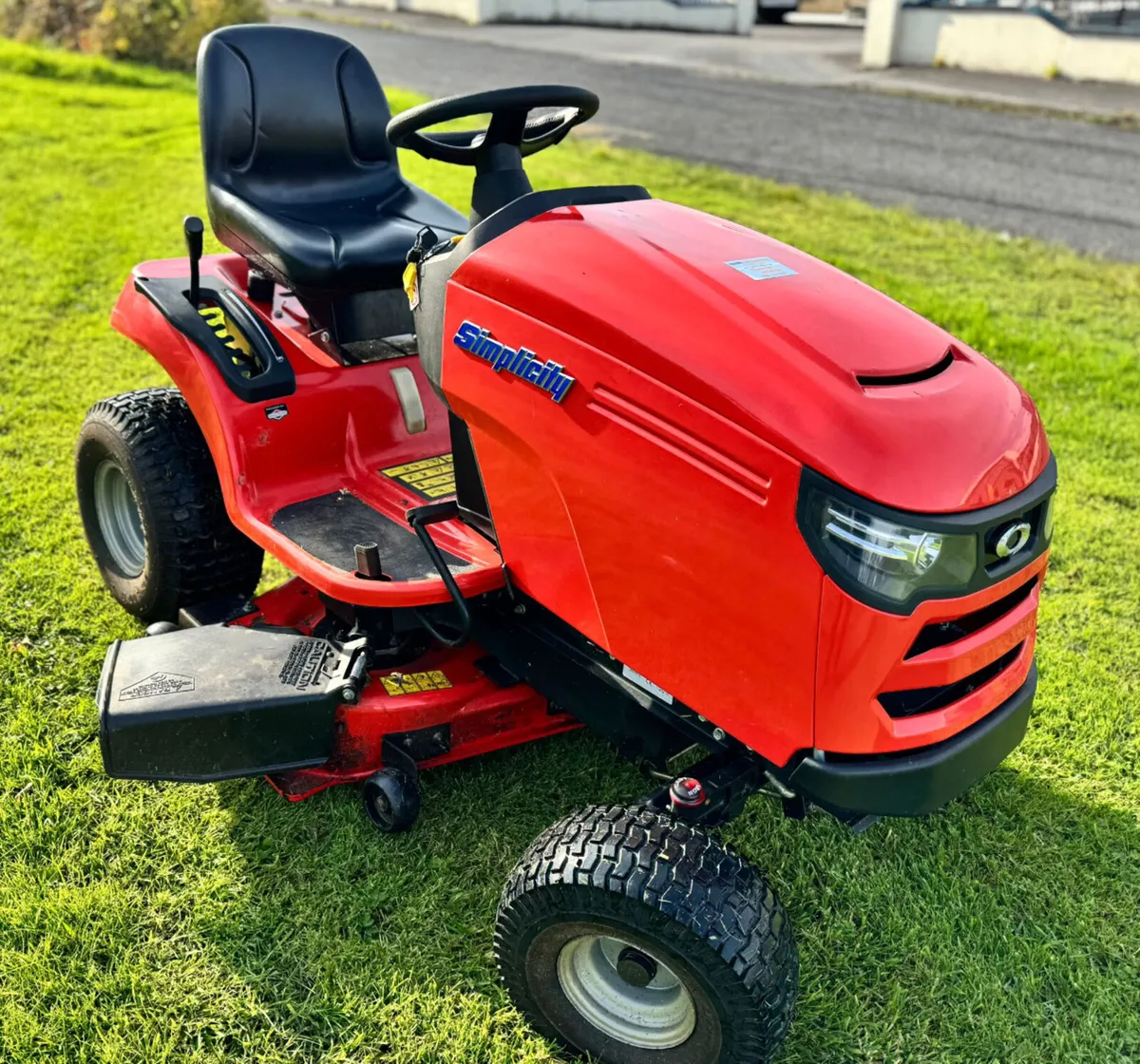 Simplicity RideOn 22Hp V-Twin 42” cut - Image 1