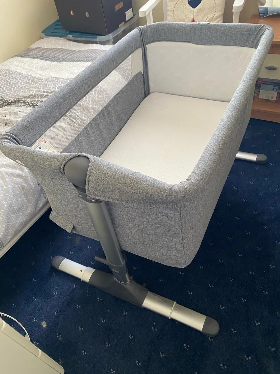 Next to me Baby Cot - Image 1