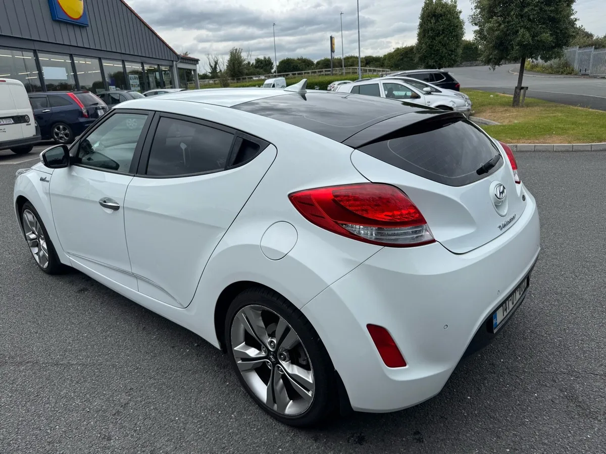 Hyundai Veloster 2014, mint condition, NCT 02/26 - Image 4