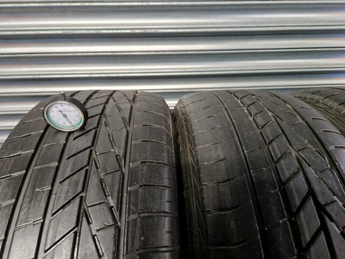 Goodyear Excellence 235 55 19 - Image 3