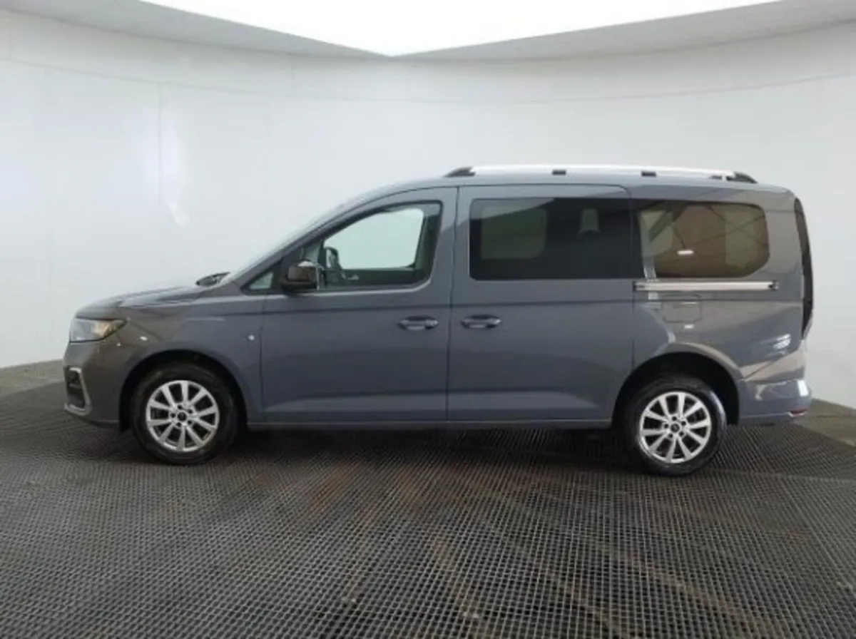 Ford Tourneo Connect 2024 - Image 4