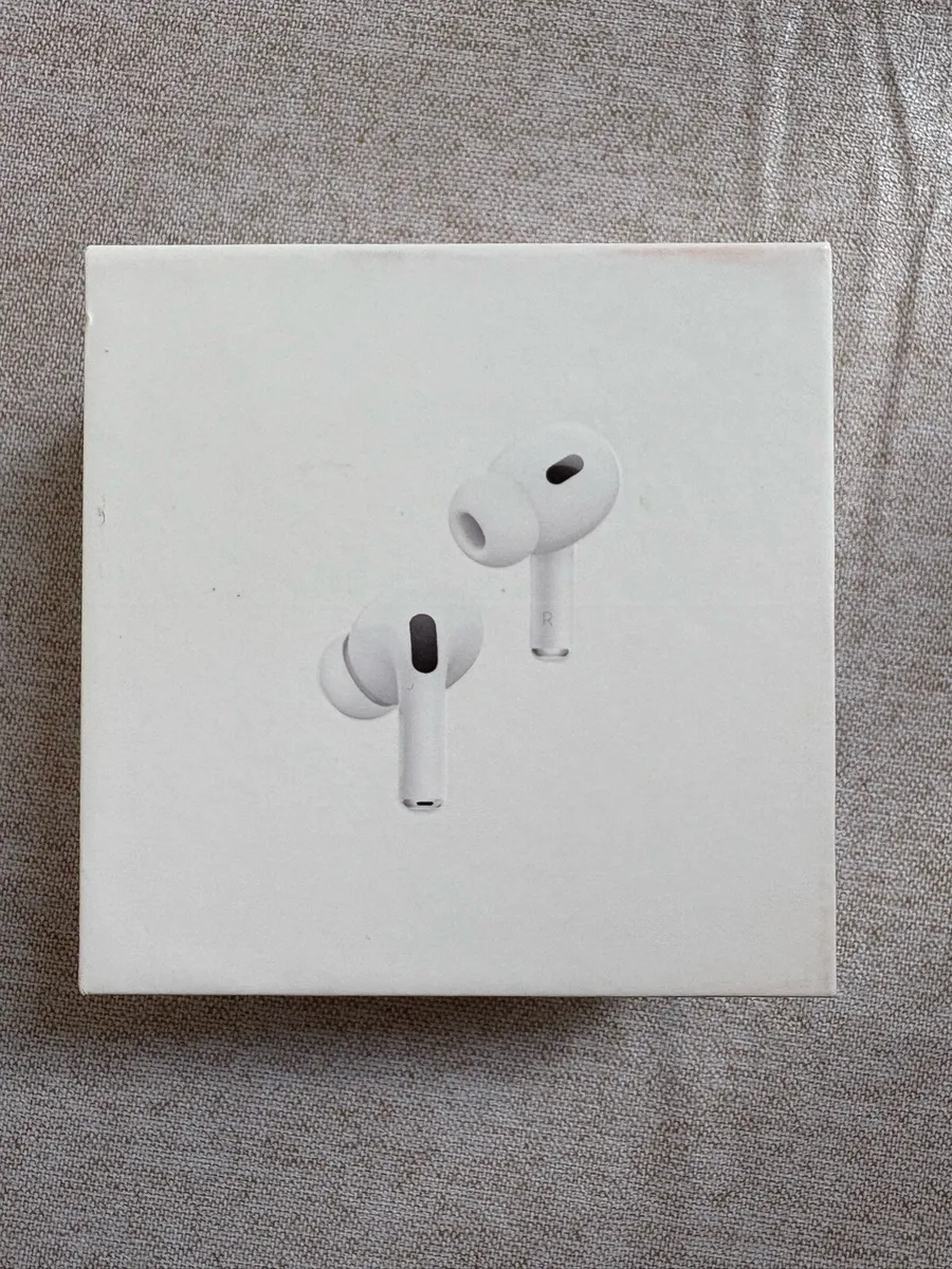 AirPod pros - Image 1