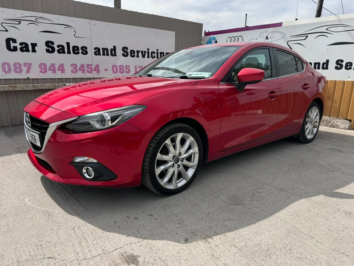 151 Mazda 3 2.2D PLATINUM Low Miles Warranty - Image 1