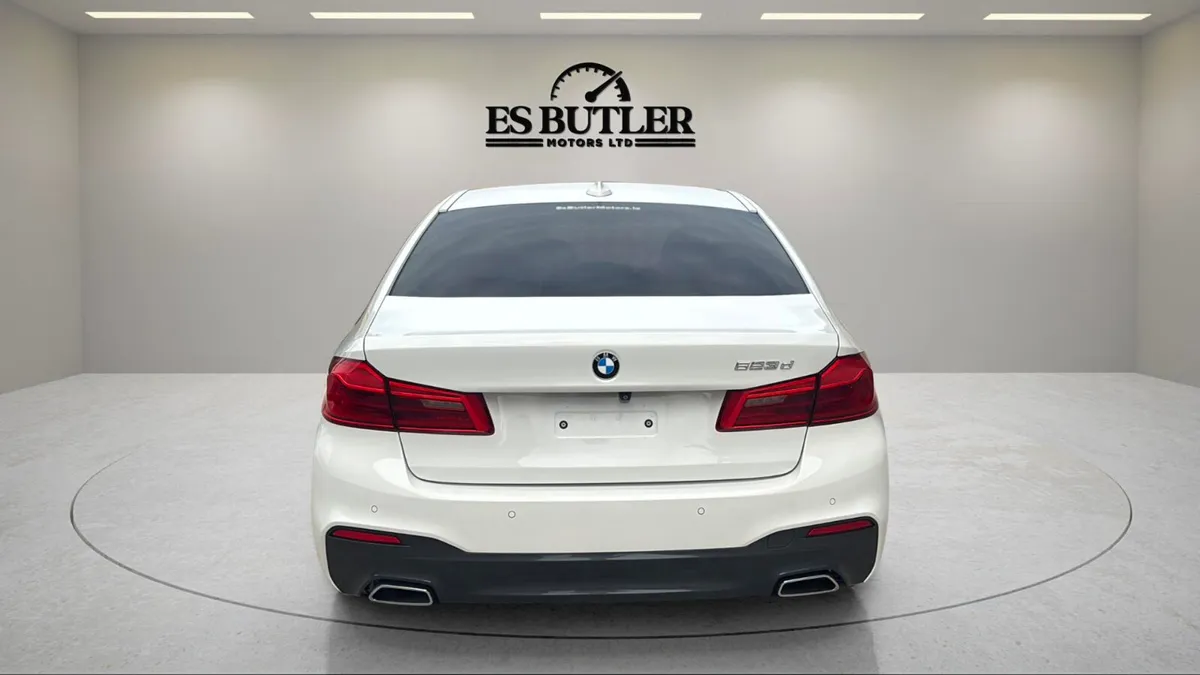 2019 BMW 523d G30 MSPORT 75,000KMS BIG SPEC - Image 4