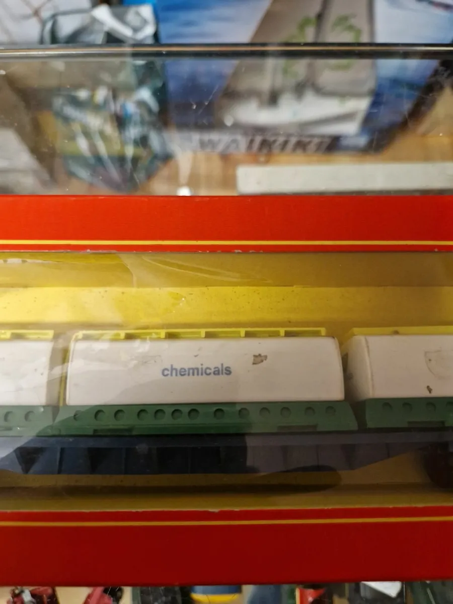Hornby Triang OO Gauge Chemicals Tanker - Image 4