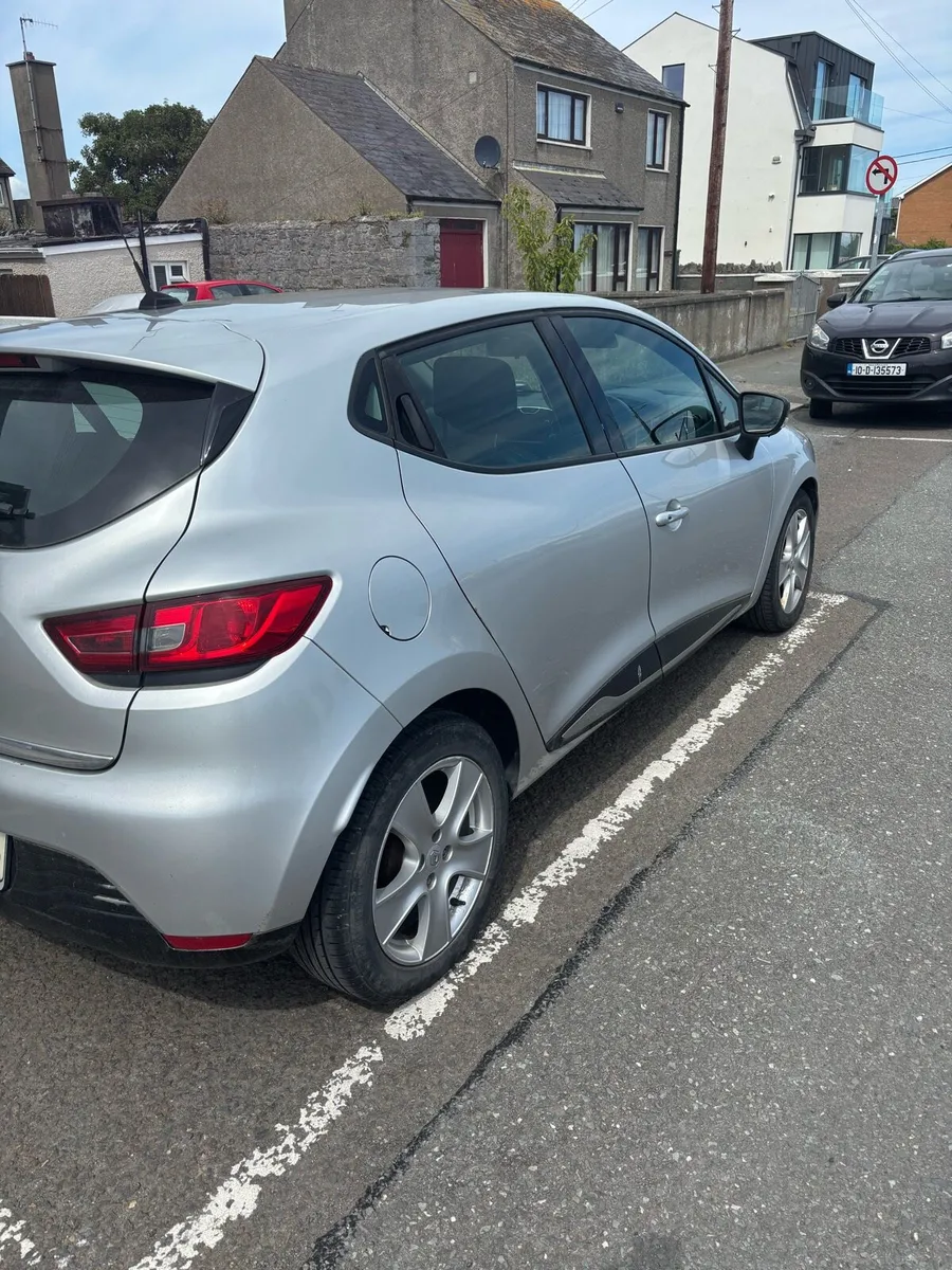 Renault Clio - Image 4