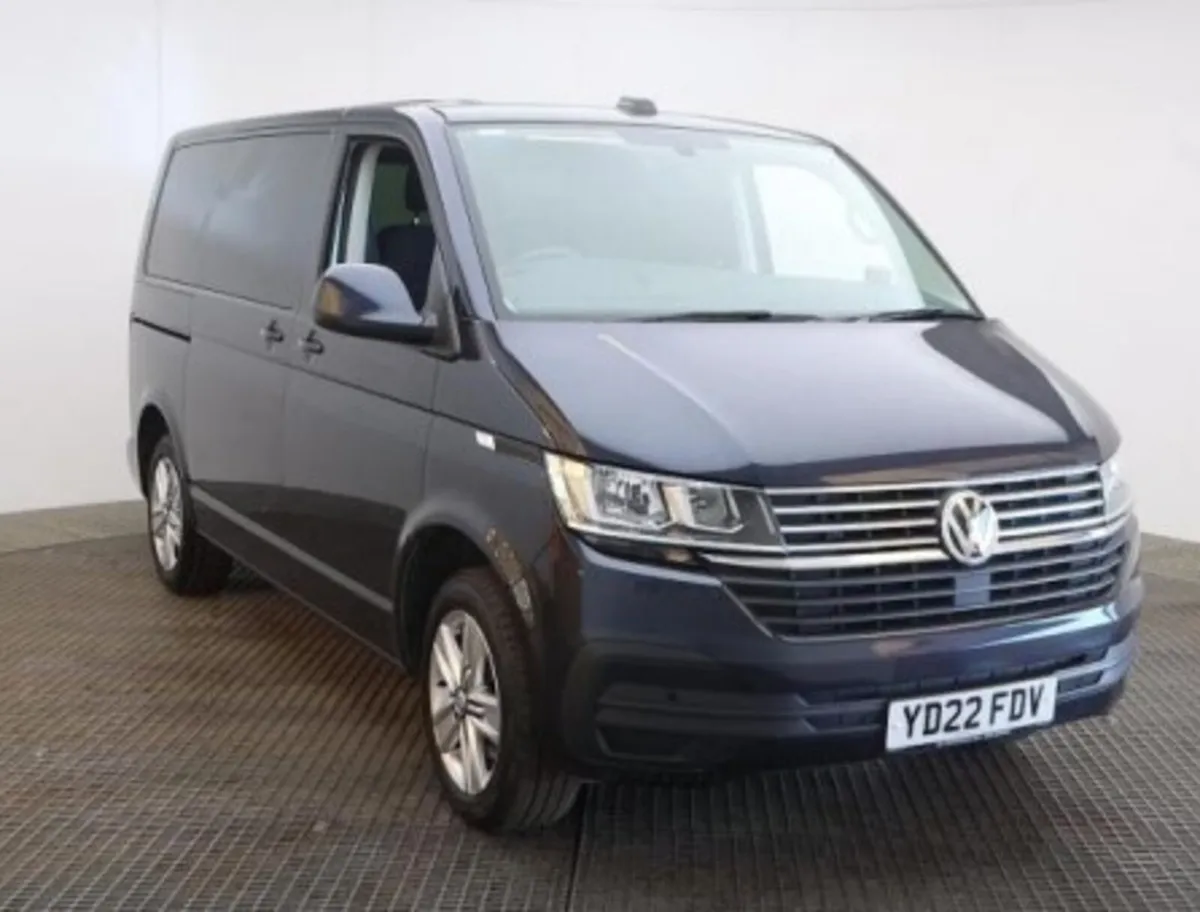 Volkswagen Transporter 2022 - Image 2