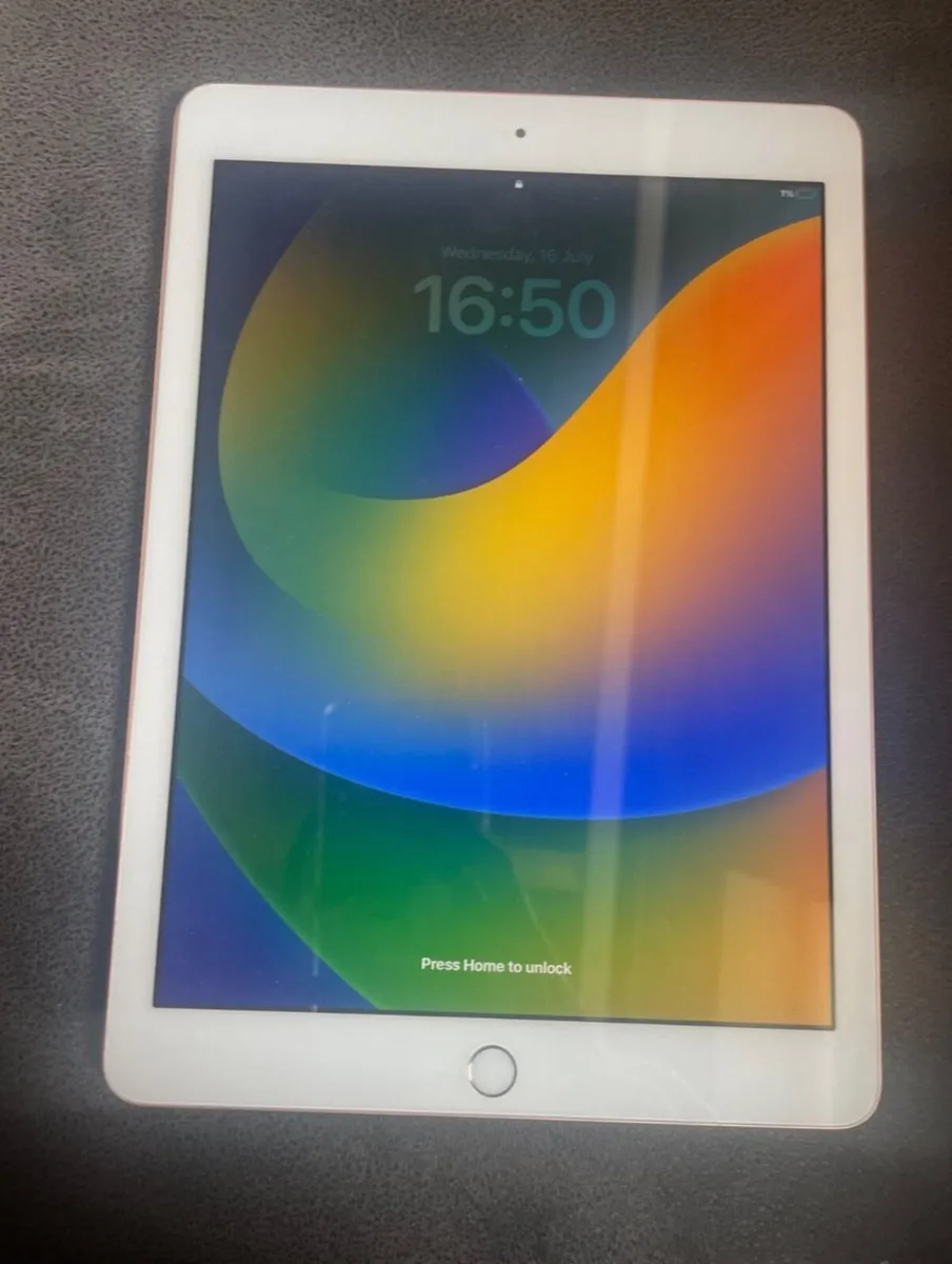 ipad - Image 1