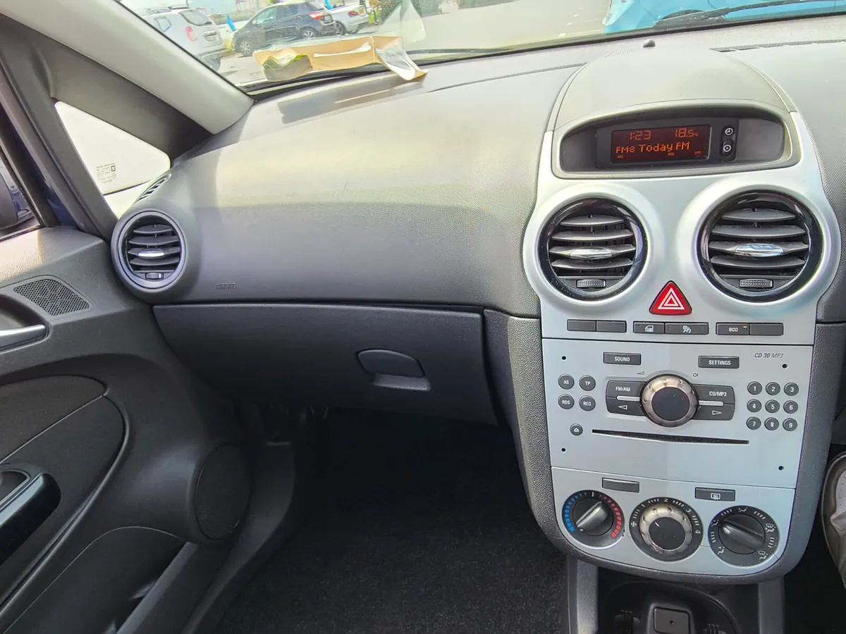 Opel Corsa 2012 - Image 4