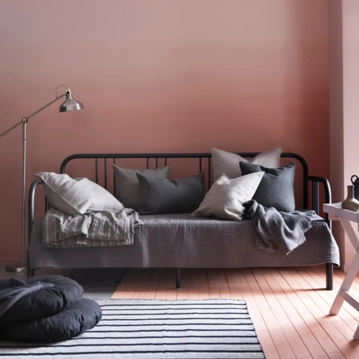 Bed - Image 4
