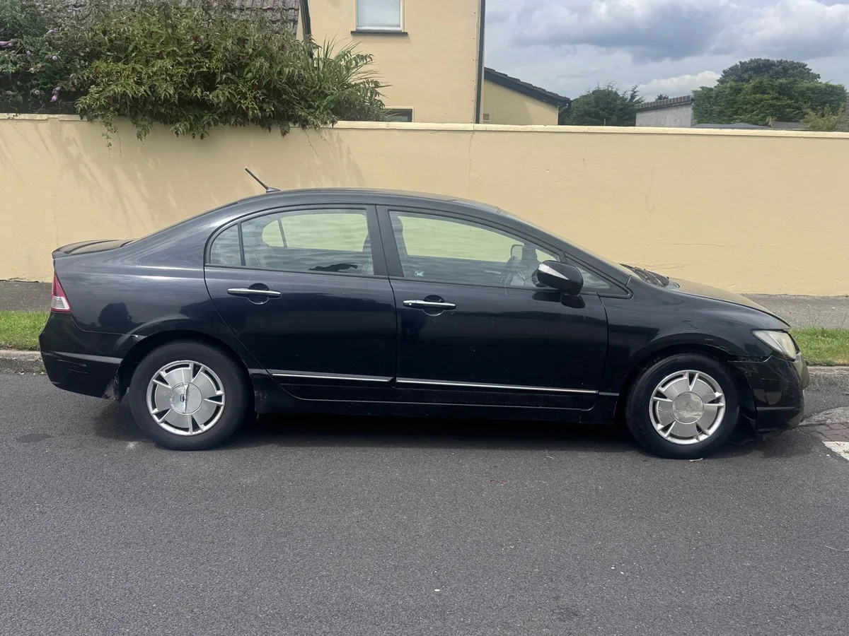 Honda civic breaking parts - Image 4