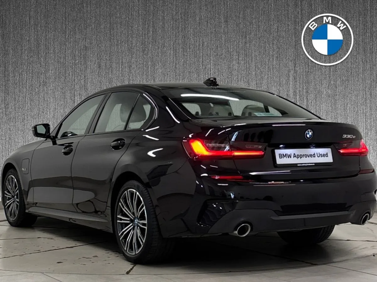 BMW 3 Series 330e M Sport Auto - Image 3