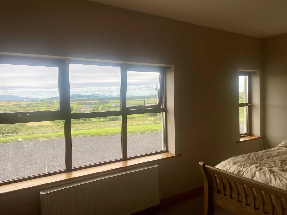 17 Double glazed windows - Image 4