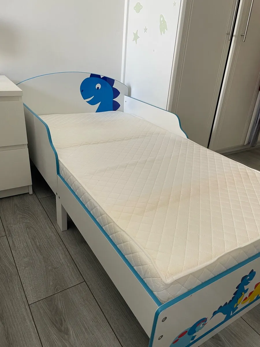 Toddler’s bed - Image 1