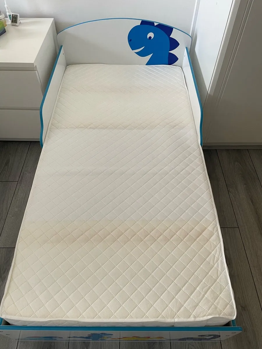 Toddler’s bed - Image 3