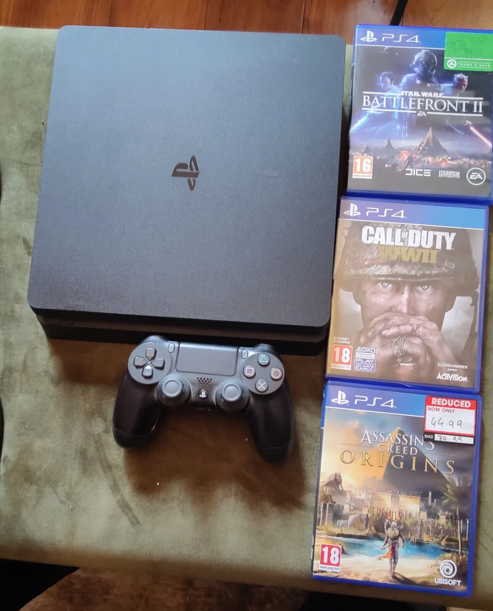 PS4 console and games