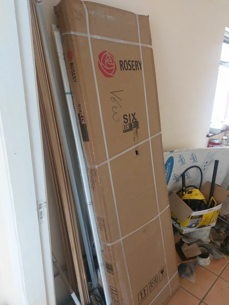 Shower doors - Image 1