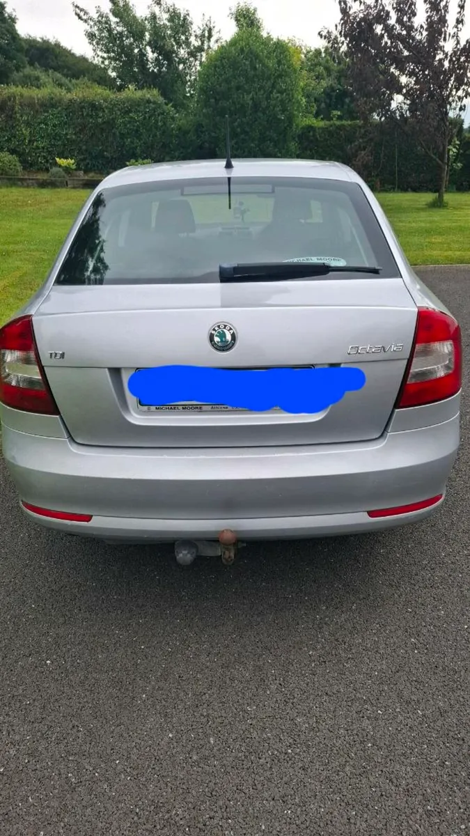 Car - Image 1