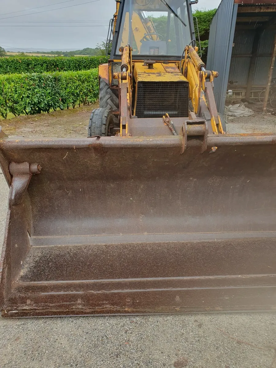 2 WD JCB 3CX - Image 2