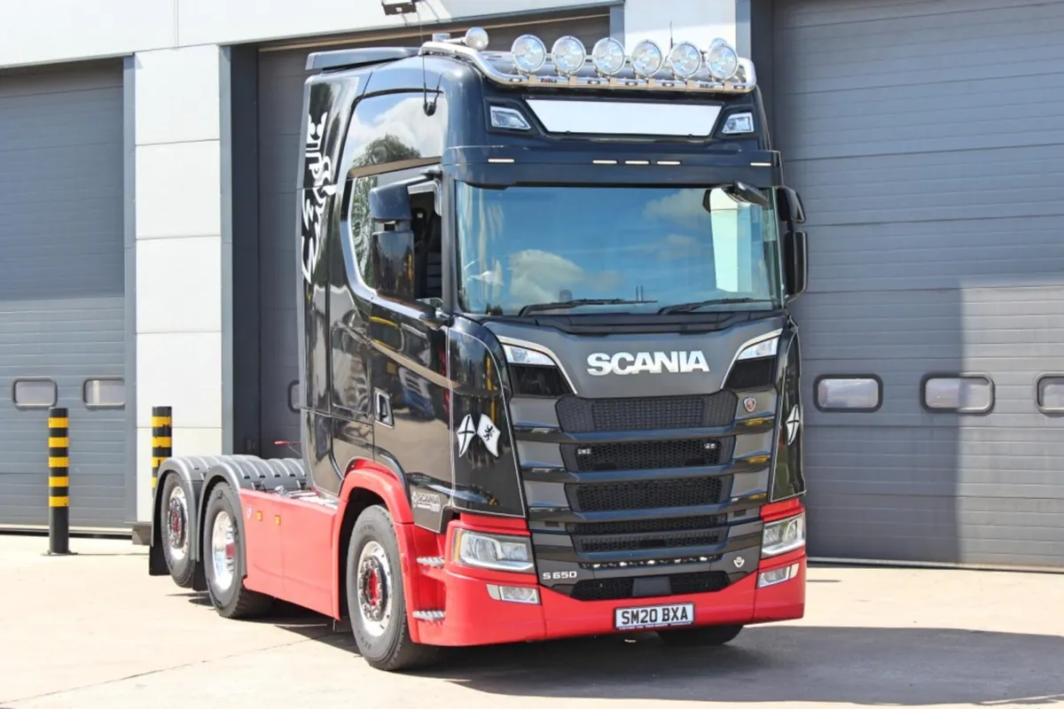2020 SCANIA S650 6X2 REAR LIFT. - Image 1