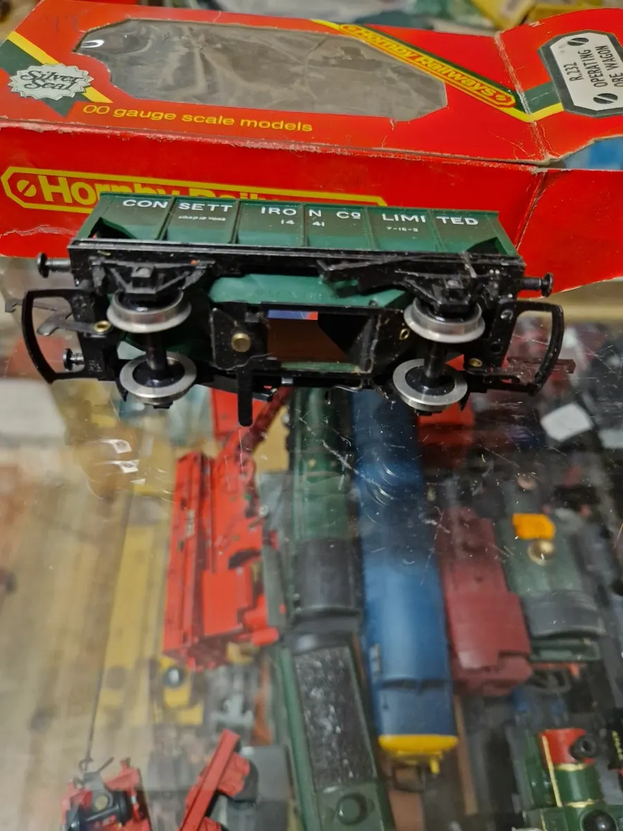 Hornby OO Gauge Hopper Wagon - Image 2