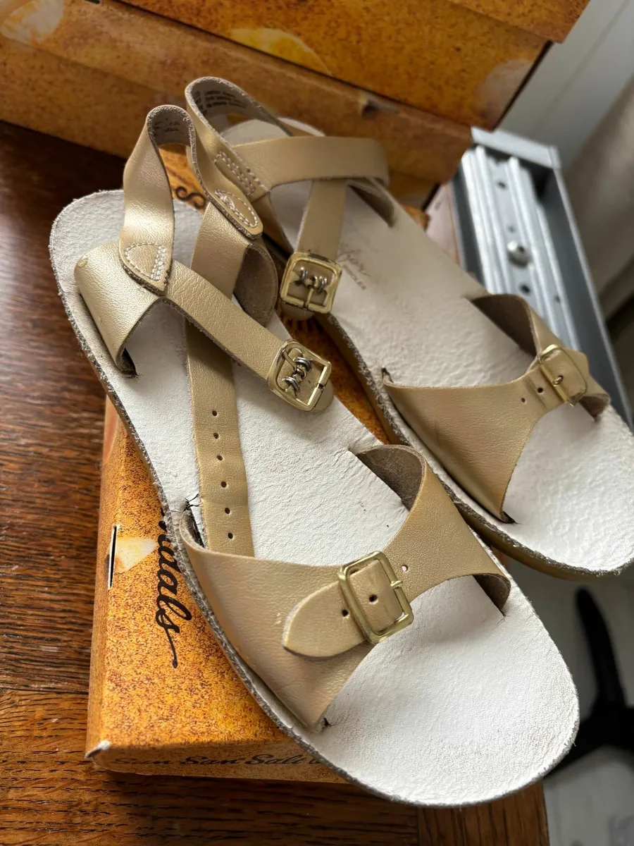 Salt Water surfer sandals /UK2/EU34 - Image 1