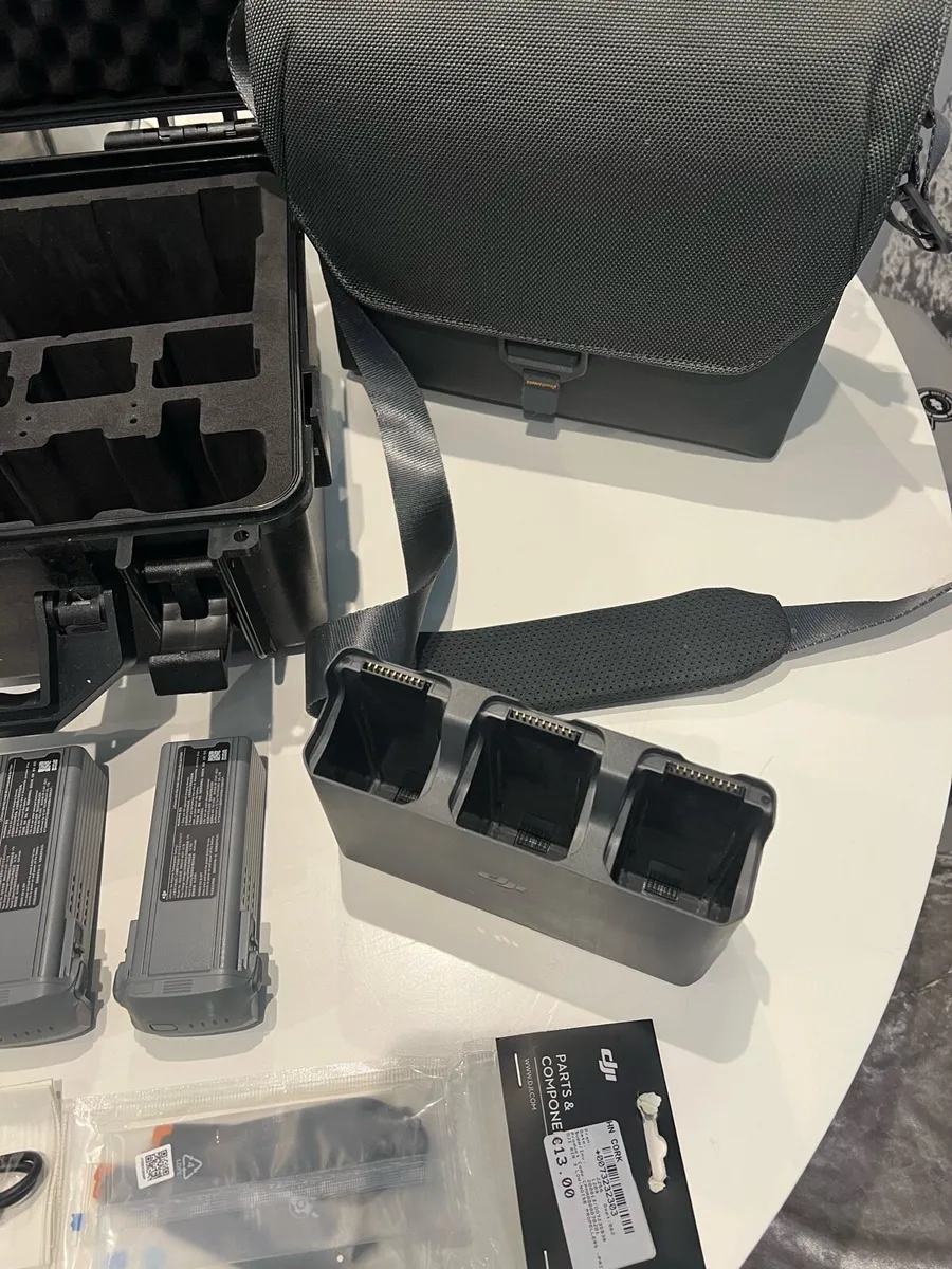DJI AIR 3 as new - Image 3